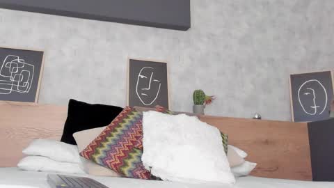 Kari online show from 6, 4, 2026