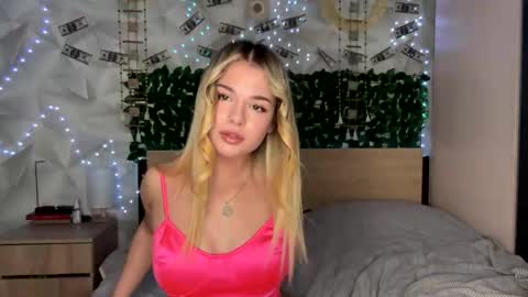Snapshot of karina_vibe chatting on 28, 4, 2026 Karina online show from 28, 4, 2026