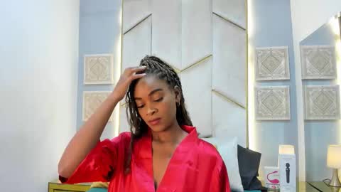 karinaacox online show from 3, 3, 2026