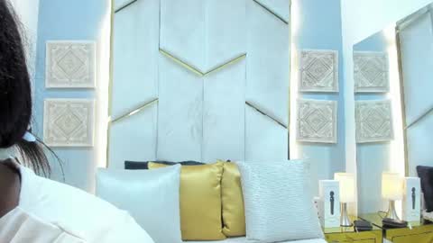 karinaacox online show from 2, 7, 2026
