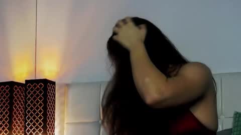 KarinaSparks online show from 4, 11, 2025