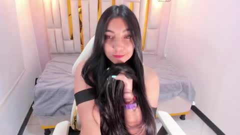 Snapshot of karla_hernandez chatting on 13, 2, 2025 Karla online show from 13, 2, 2025