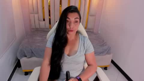 Snapshot of karla_hernandez chatting on 1, 3, 2025 Karla online show from 1, 3, 2025