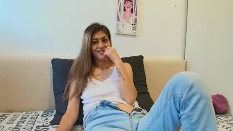 Snapshot of karladreamssex chatting on 15, 11, 2025 Crystyna online show from 15, 11, 2025