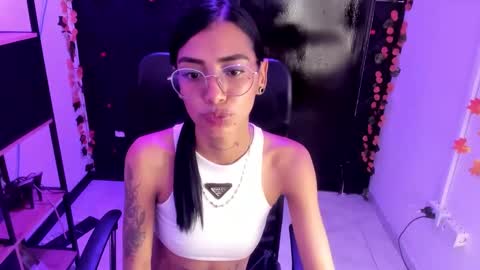 karlaslutskinny__ online show from 17, 2, 2026