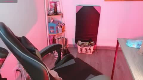 Snapshot of karlavittar chatting on 17, 2, 2025 karlavittar online show from 17, 2, 2025