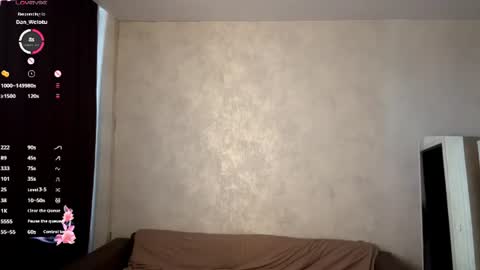 Snapshot of karlenegries chatting on 4, 7, 2026 Olivia online show from 4, 7, 2026