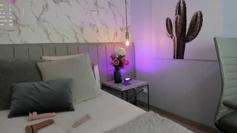 karlla_brown online show from 10, 4, 2026