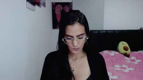 Snapshot of karlota_hank chatting on 25, 10, 2025 Karlis online show from 25, 10, 2025