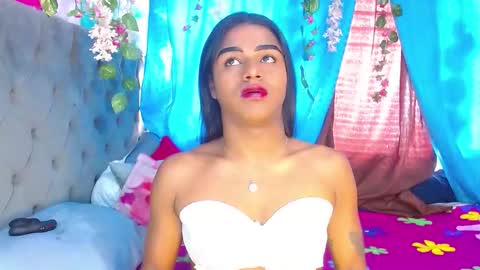 Snapshot of karly_coffe chatting on 29, 9, 2025 KARLY. online show from 29, 9, 2025