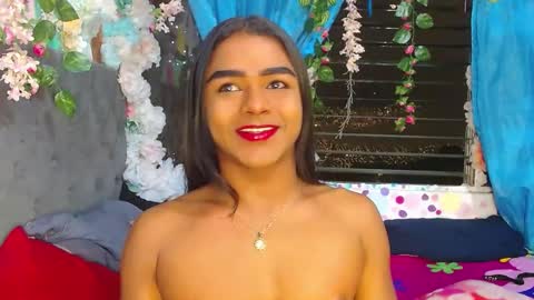 Snapshot of karly_coffe chatting on 5, 10, 2025 KARLY. online show from 5, 10, 2025