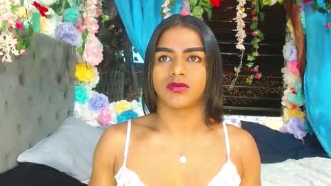 Snapshot of karly_coffe chatting on 2, 11, 2025 KARLY. online show from 2, 11, 2025