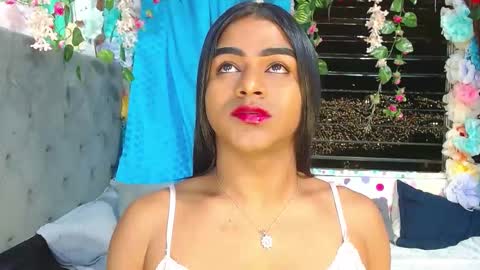 Snapshot of karly_coffe chatting on 18, 11, 2025 KARLY. online show from 18, 11, 2025