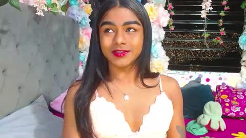 Snapshot of karly_coffe chatting on 15, 12, 2025 KARLY. online show from 15, 12, 2025