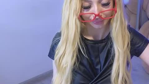 Julia online show from 7, 3, 2026