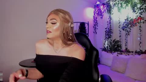 Snapshot of karol_elegance_ chatting on 9, 5, 2026 karol online show from 9, 5, 2026
