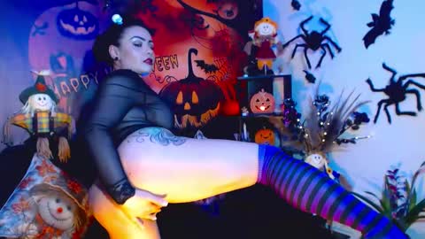 Karol Kenedy online show from 18, 10, 2025