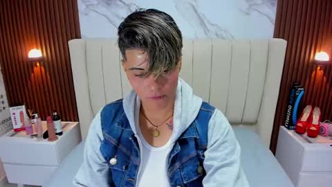 Karol and Luna online show from 12, 2, 2025