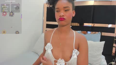 Snapshot of karolebonyy chatting on 29, 11, 2025 Karol online show from 29, 11, 2025