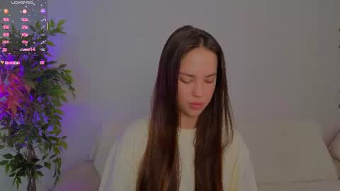 Snapshot of karoledemara chatting on 14, 6, 2026 Molly online show from 14, 6, 2026