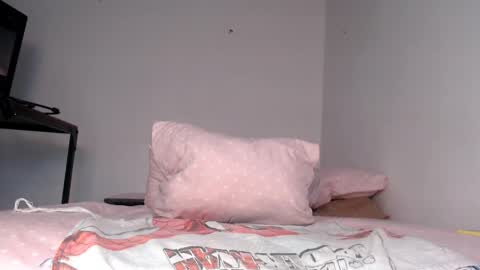 Snapshot of karolgirl_1 chatting on 2, 6, 2026 Karol online show from 2, 6, 2026