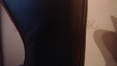 Snapshot of karolhorny96 chatting on 15, 11, 2025 Karol online show from 15, 11, 2025