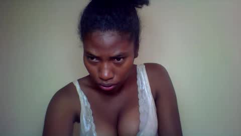 karoliee online show from 2, 5, 2026