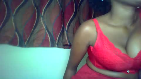 Snapshot of karoliee chatting on 8, 6, 2026 karoliee online show from 8, 6, 2026