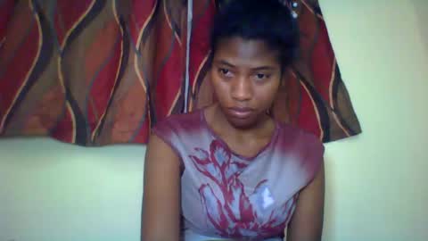 Snapshot of karoliee chatting on 16, 7, 2026 karoliee online show from 16, 7, 2026