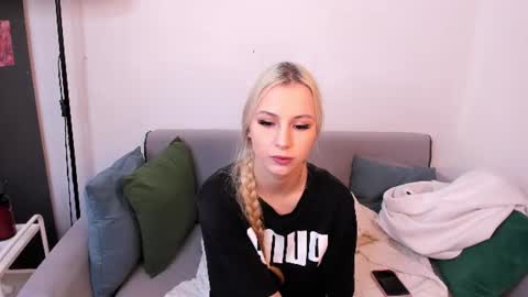 Snapshot of karolina_brand chatting on 11, 7, 2026 karolina_brand online show from 11, 7, 2026