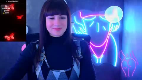 Snapshot of karolina_mia chatting on 28, 2, 2025 Caroline online show from 28, 2, 2025