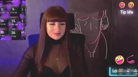 Snapshot of karolina_mia chatting on 12, 10, 2025 Caroline online show from 12, 10, 2025