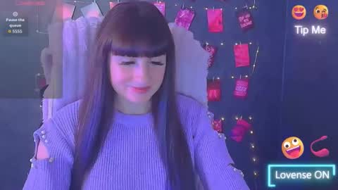 Snapshot of karolina_mia chatting on 14, 11, 2025 Caroline online show from 14, 11, 2025