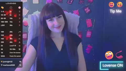 Snapshot of karolina_mia chatting on 26, 11, 2025 Caroline online show from 26, 11, 2025