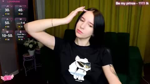 Karolina online show from 6, 3, 2026