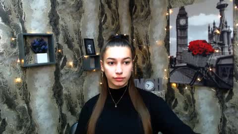 Karolina online show from 5, 1, 2025