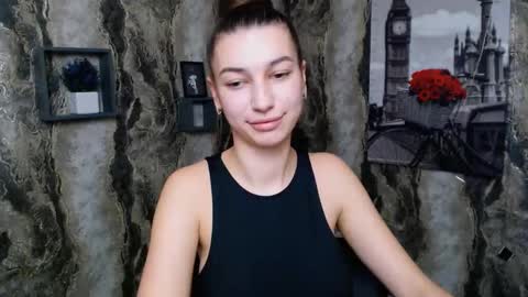 Karolina online show from 2, 2, 2025