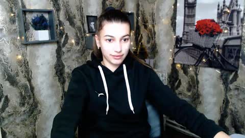 Karolina online show from 5, 2, 2025