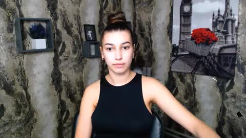 Karolina online show from 10, 2, 2025