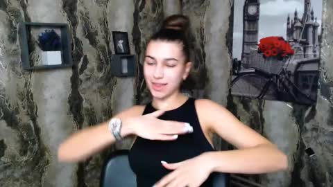 Karolina online show from 10, 2, 2025