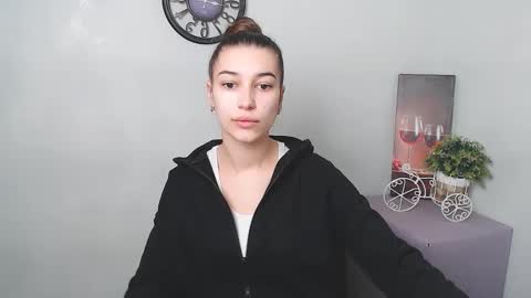 Karolina online show from 19, 2, 2025