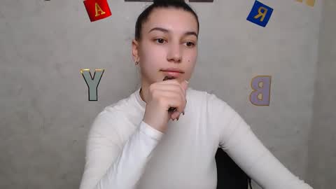 Karolina online show from 11, 3, 2025