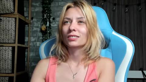 karoline121 online show from 18, 9, 2025