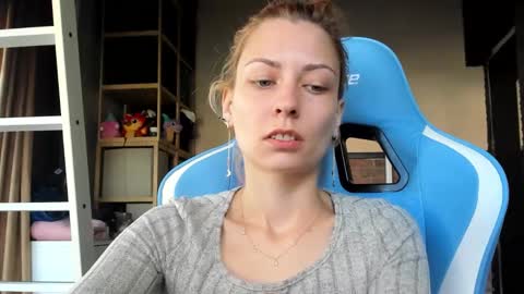 karoline121 online show from 28, 10, 2025