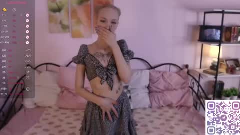 Snapshot of karoline__whitee chatting on 5, 6, 2026 Karoline online show from 5, 6, 2026