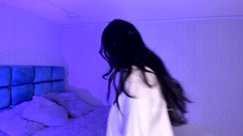 Snapshot of karoline_jones_ chatting on 1, 2, 2025 Karoline online show from 1, 2, 2025