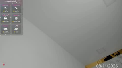 Snapshot of karoline_marin chatting on 8, 11, 2025 Karoline online show from 8, 11, 2025