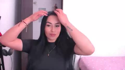 Karoline online show from 4, 2, 2026