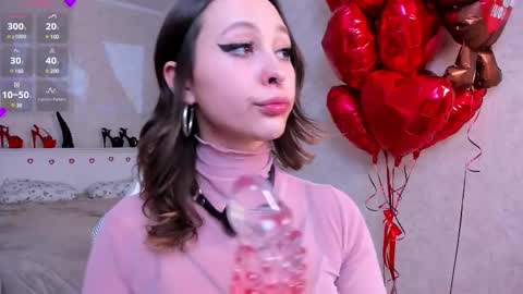 Snapshot of karolineneuer chatting on 2, 3, 2025 karolineneuer online show from 2, 3, 2025