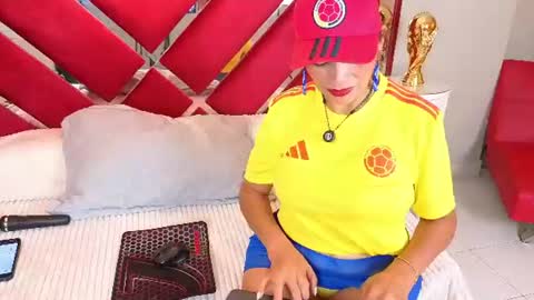 Snapshot of kasandra_gomez chatting on 7, 7, 2026 kasandra gomez online show from 7, 7, 2026